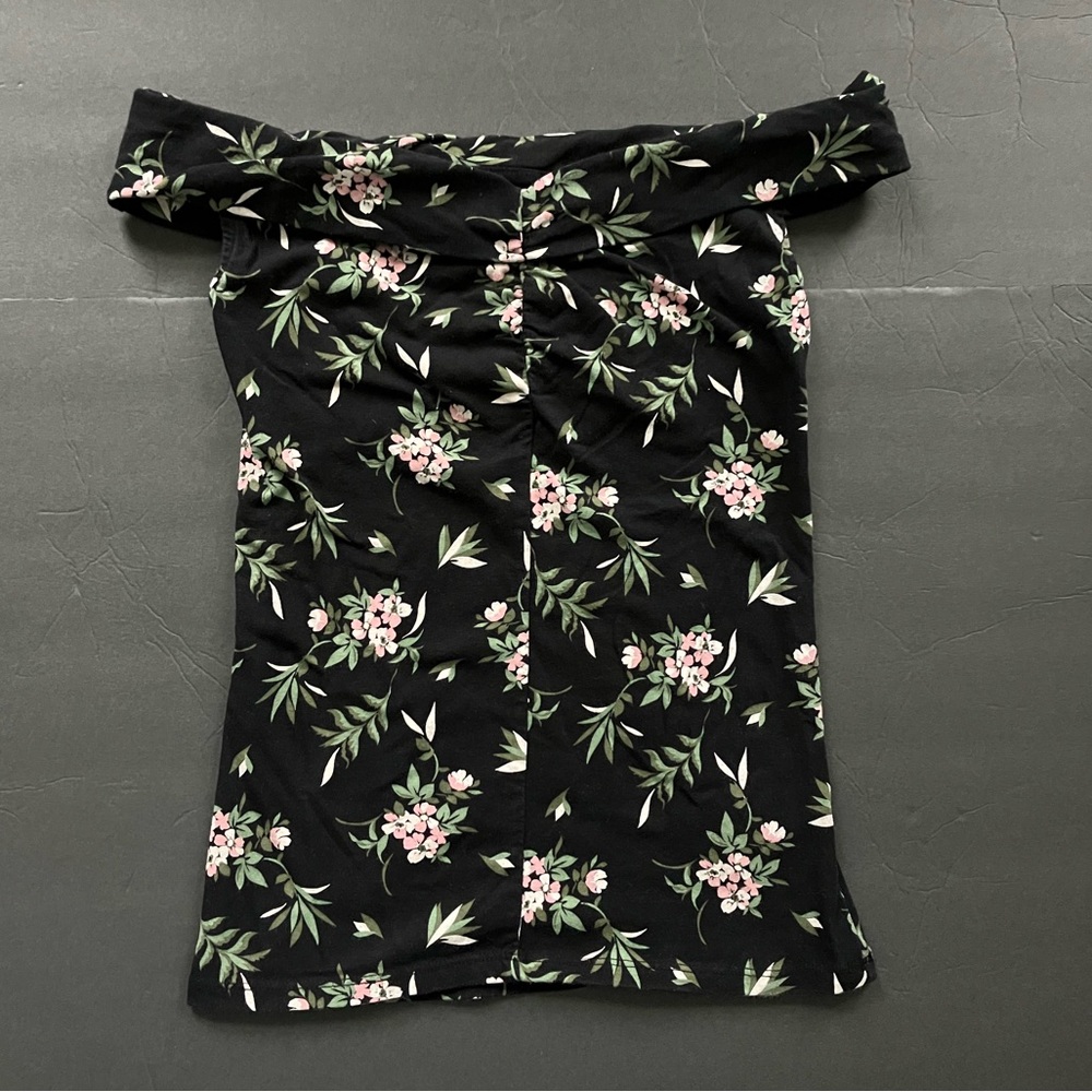 Floral off the shoulder ruffle top